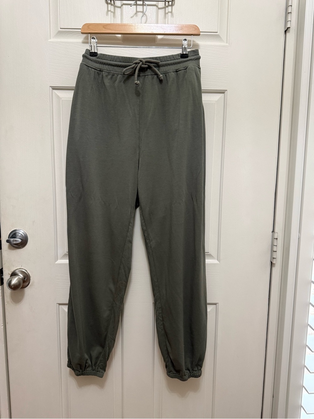 Lou & Grey womens Olive Drawstring Joggers